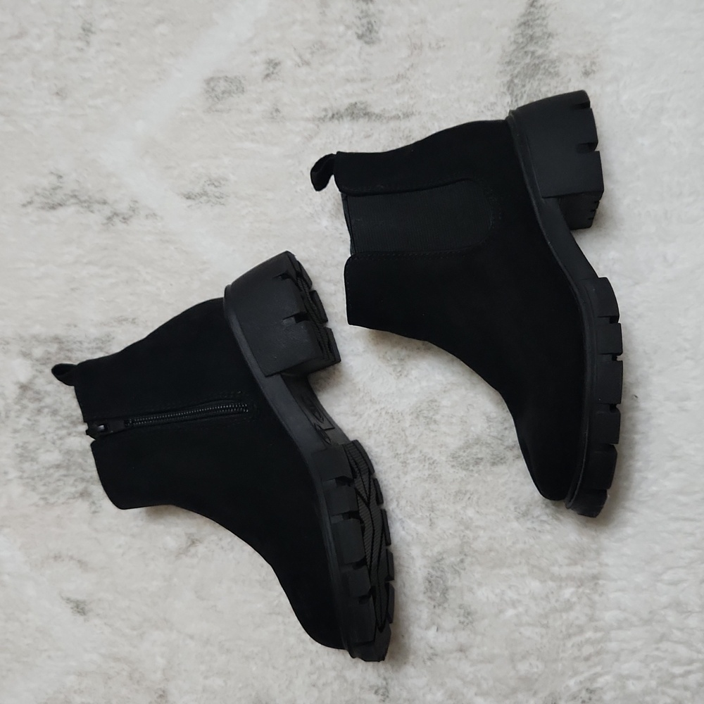 GIRLS BLACK BOOTS SIZE 13